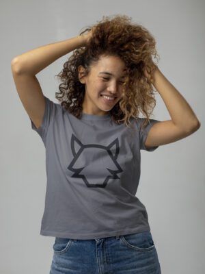 POLERA M/C GRIS/NEGRO LOBO DELANTERO MUJER TALLA S